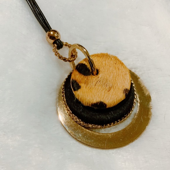 Chicos Kindea Haircalf Leopard Large Pendant Necklace Long Layered Fur Luxe Gold - Picture 1 of 16